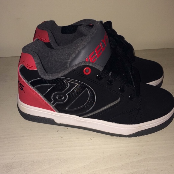 HEELYS - Picture 2 of 8